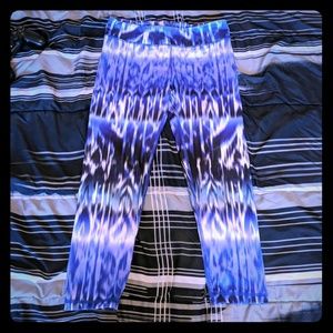 Purple printed leggings